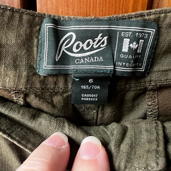 EUC - Roots Olive Green Women's Shorts Size 6 (waist 16”) - Picture 2 of 6